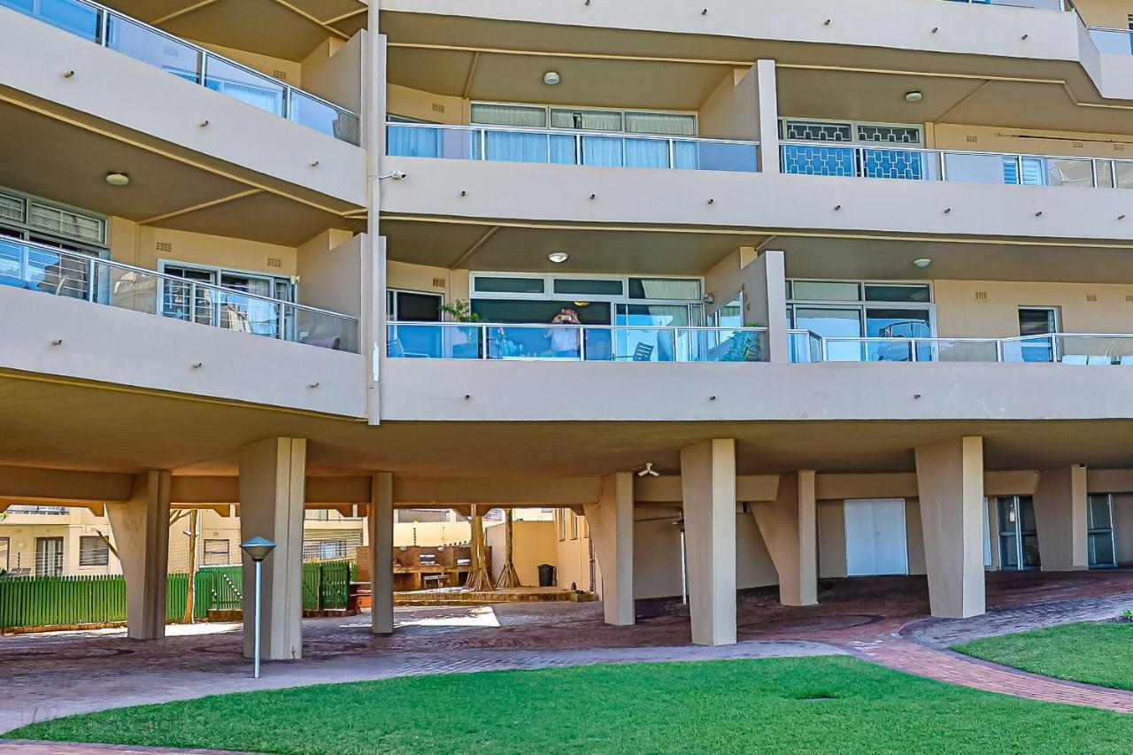 Sands Beach Breaks Beach Front Ballito Luaran gambar