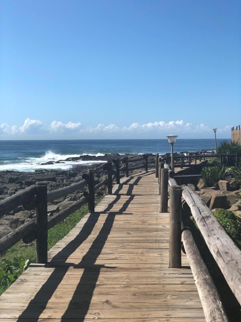 Sands Beach Breaks Beach Front Ballito Luaran gambar